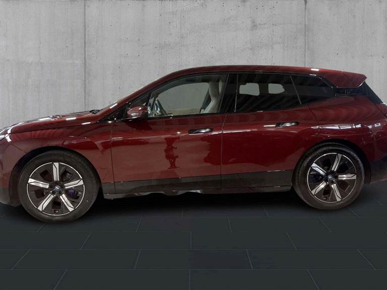 BMW iX xDrive50 Supercharged