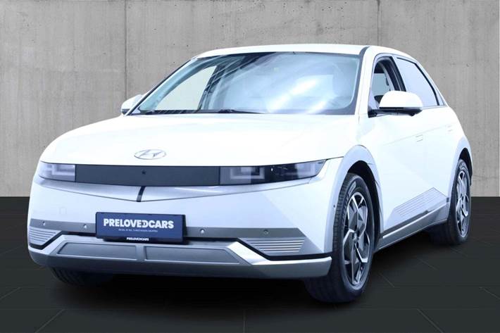 Hvid Hyundai Ioniq 5 fra 2022 set udefra
