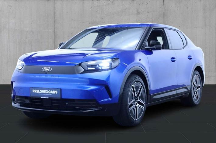 Blå Ford Capri fra 2025