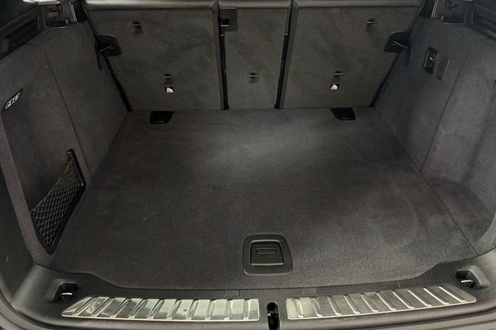 Hvid BMW iX3 fra 2023