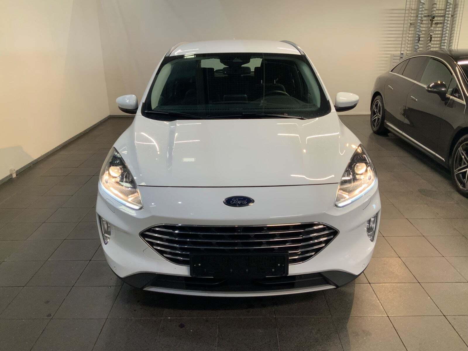 Ford Kuga 2,5 PHEV Titanium CVT