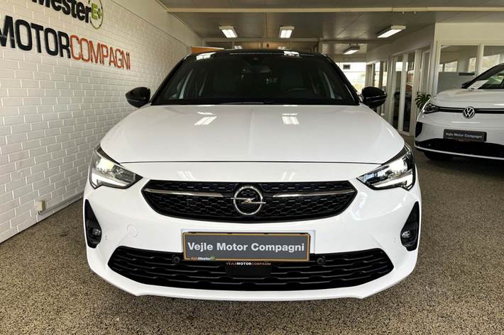 Hvid Opel Corsa-e fra 2023