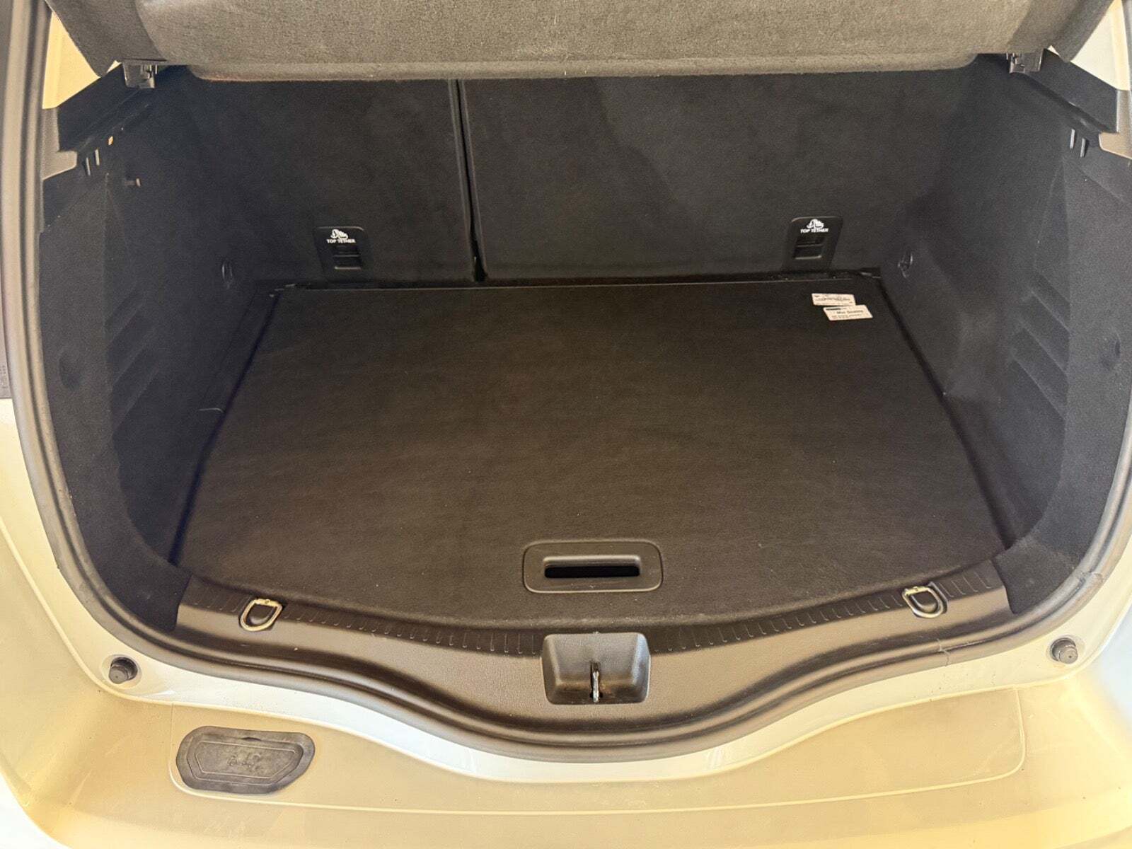 Sølv Renault Scenic IV fra 2017