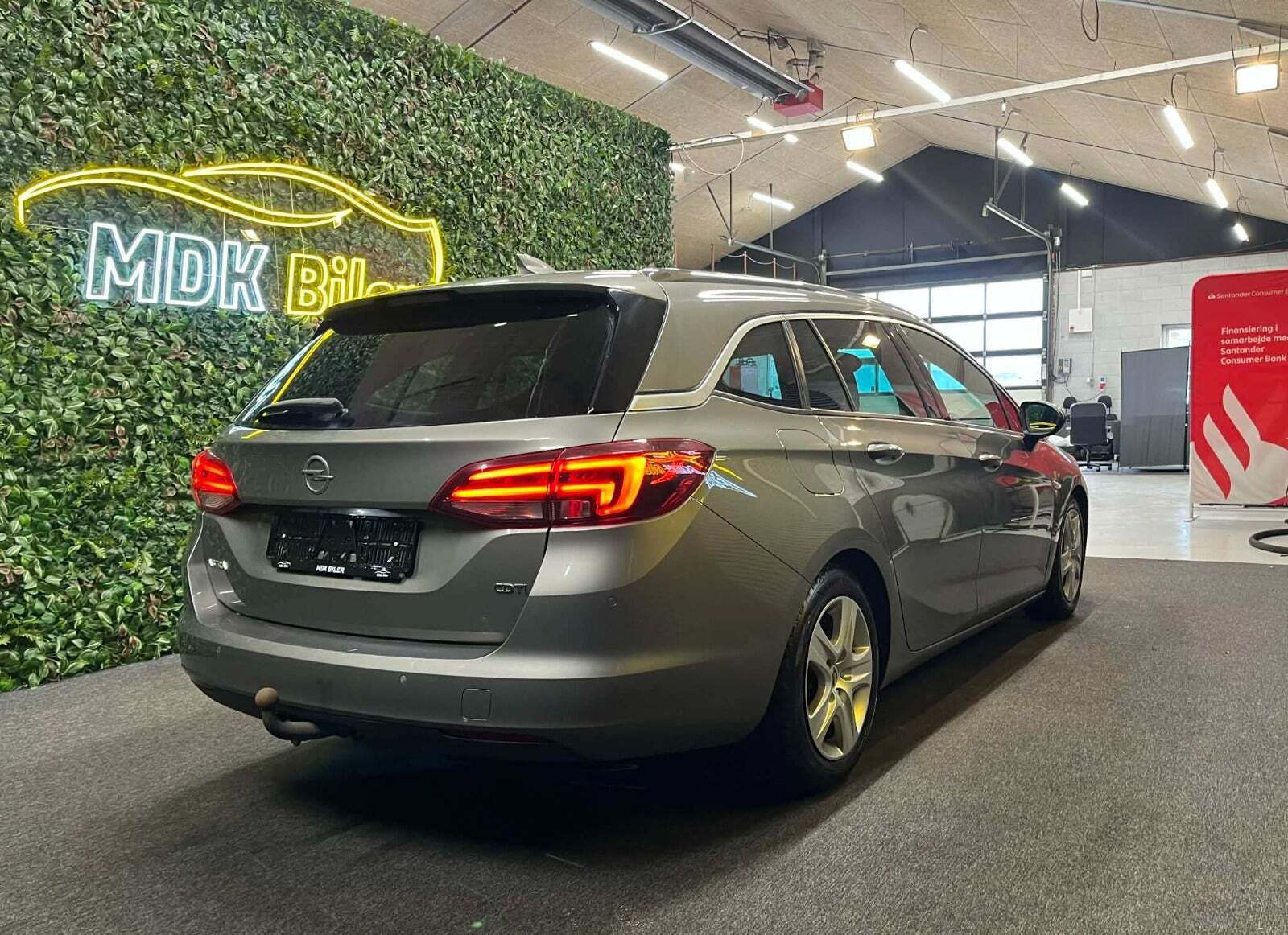 undefined Opel Astra fra 2017