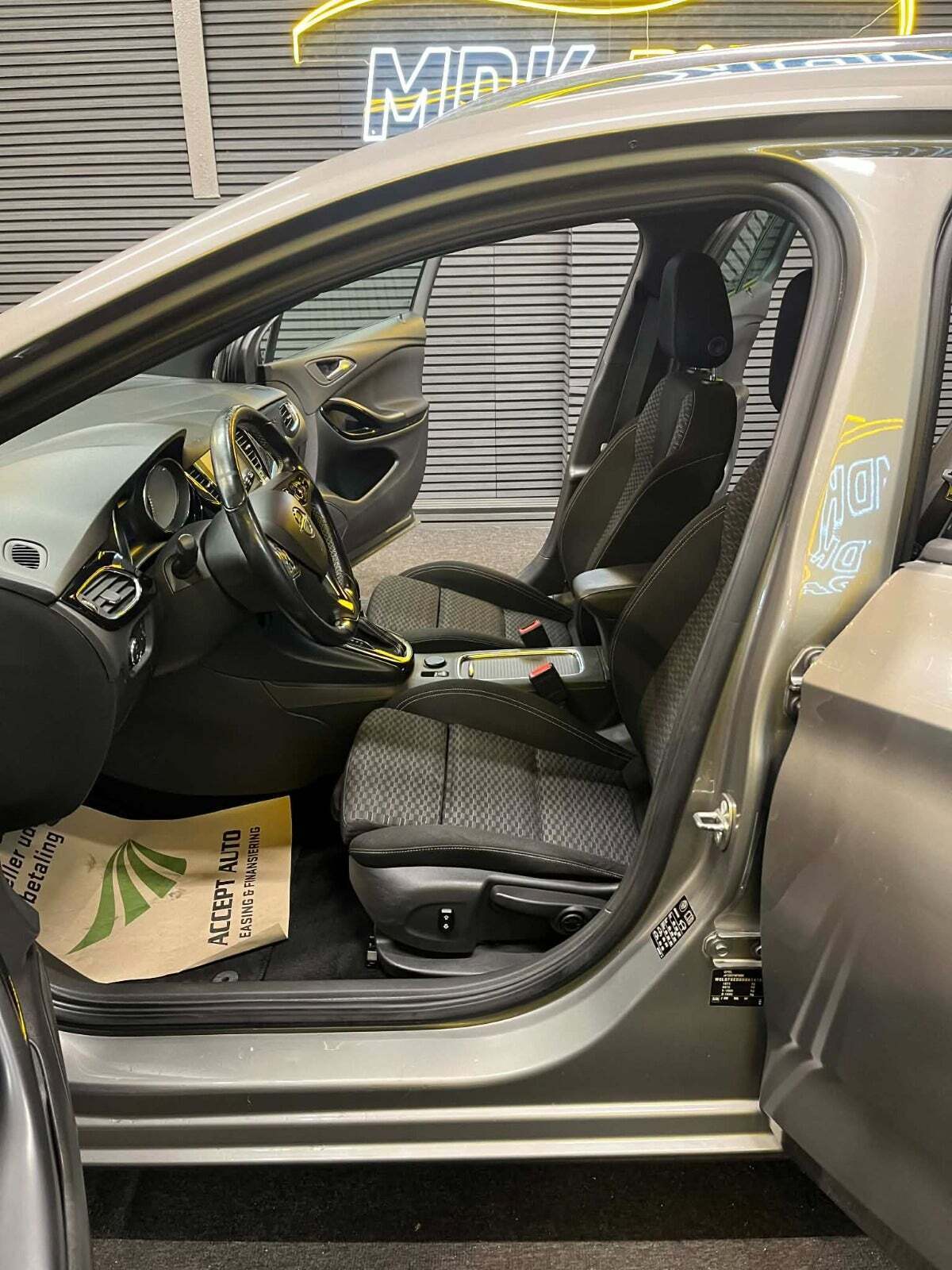 Opel Astra 1,6 CDTi 136 Active Sports Tourer aut.