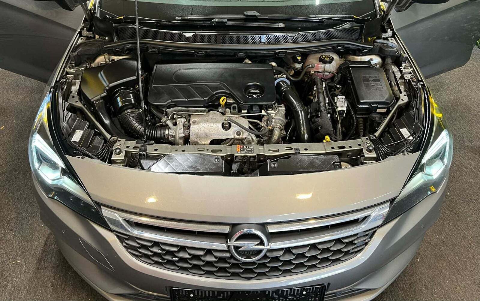 undefined Opel Astra fra 2017