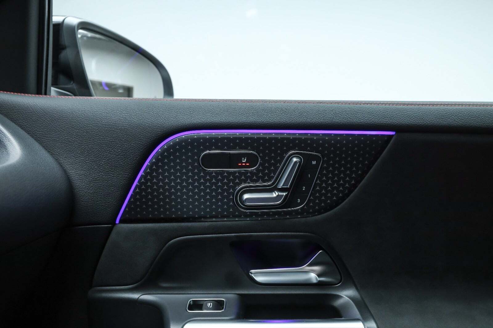 Hvid Mercedes EQA250+ fra 2026