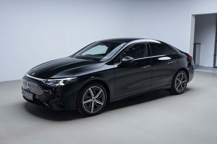 Sort Mercedes CLA250+ fra 2025