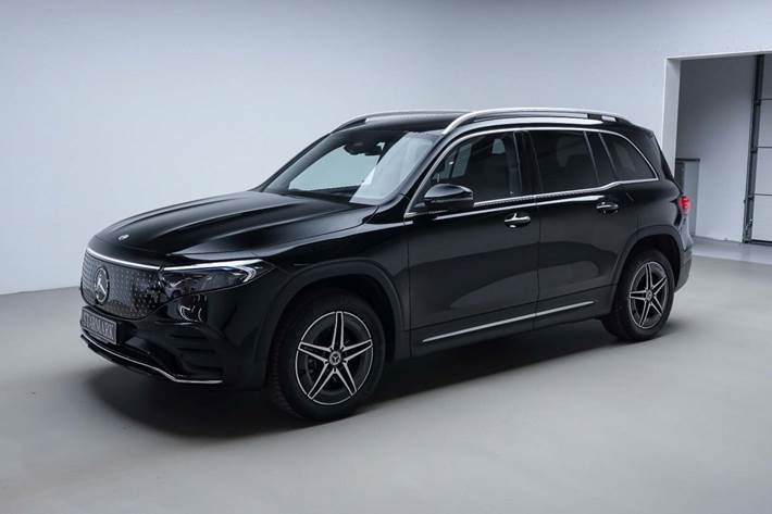 Sort Mercedes EQB250+ fra 2026