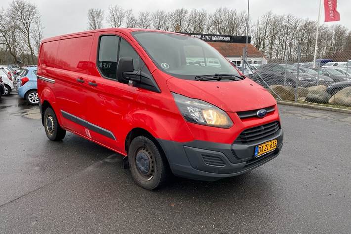 Rød Ford Transit Custom fra 2013