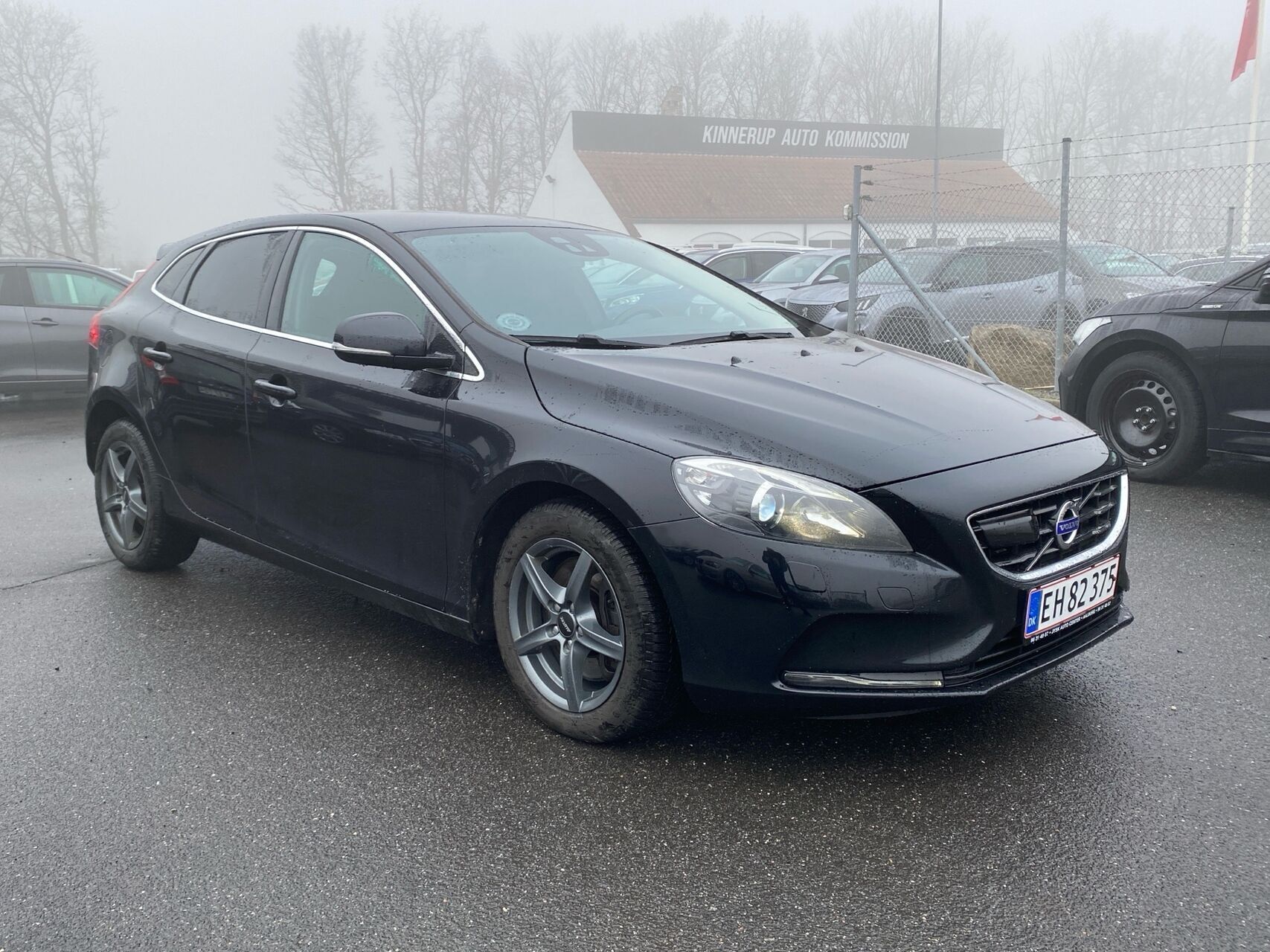 Volvo V40 2,0 D4 Momentum 190HK 5d 8g Aut.