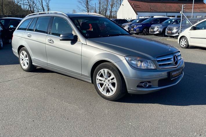 Sølv Mercedes C220 d fra 2008