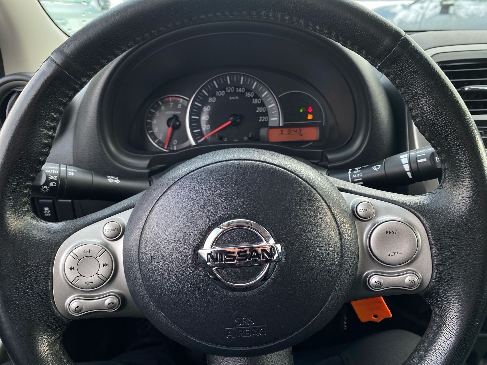 Grøn Nissan Micra fra 2015