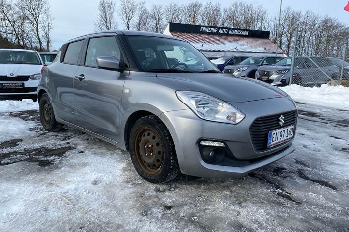 Sølv Suzuki Swift fra 2019