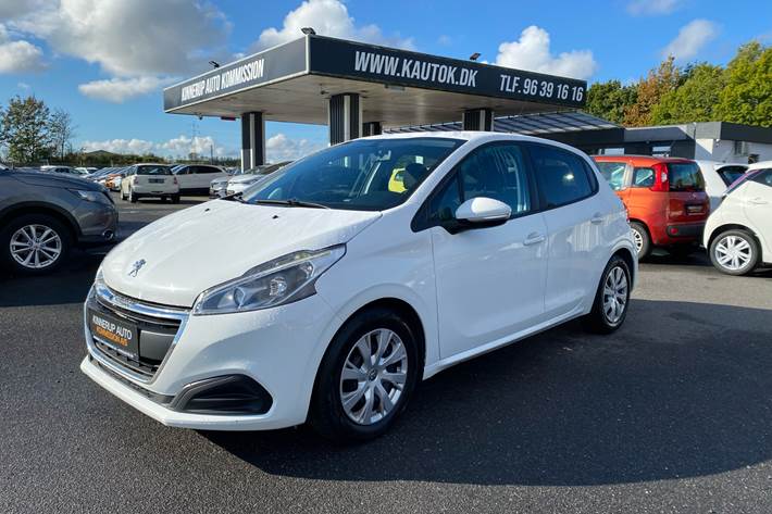 Hvid Peugeot 208 fra 2017