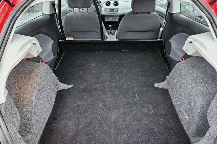 Rød Seat Ibiza fra 2014