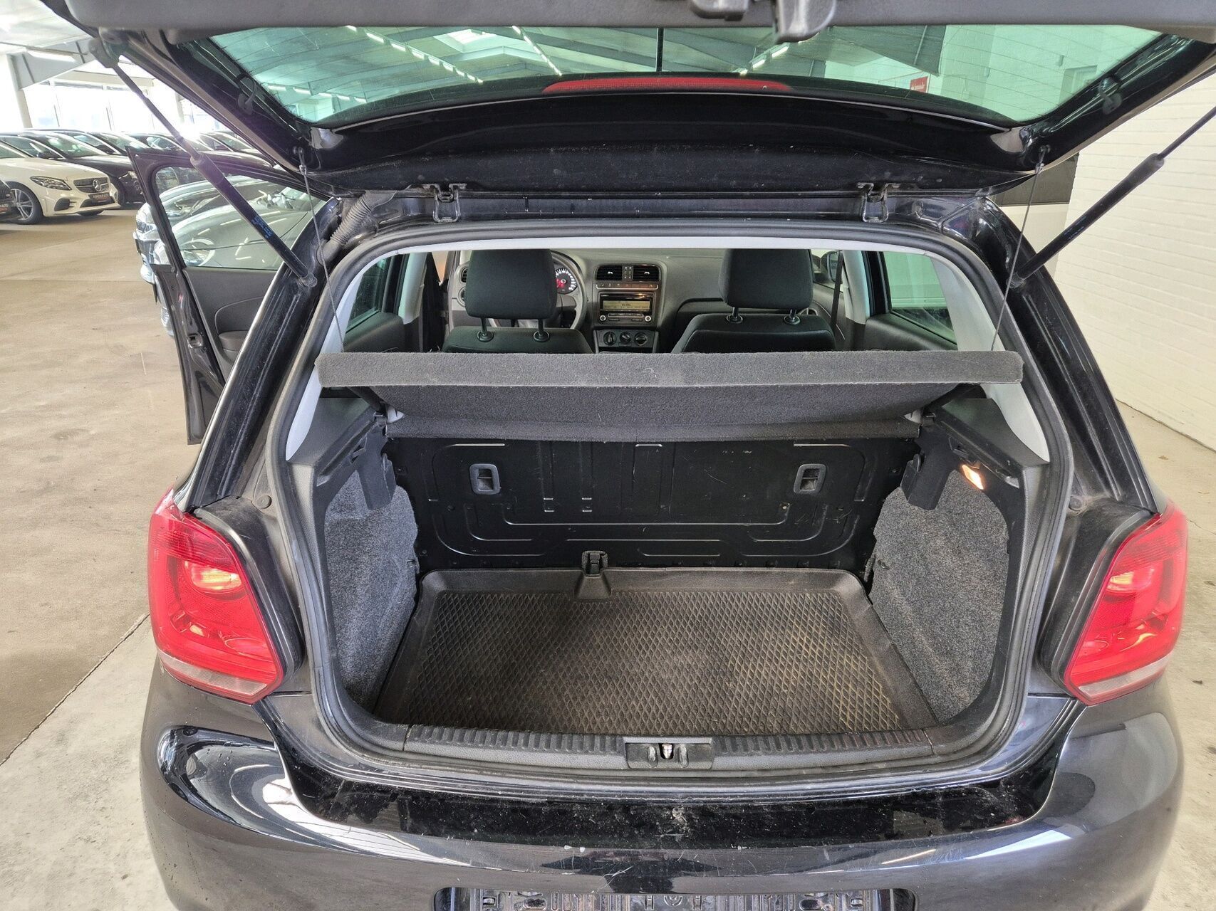 Blå VW Polo fra 2011