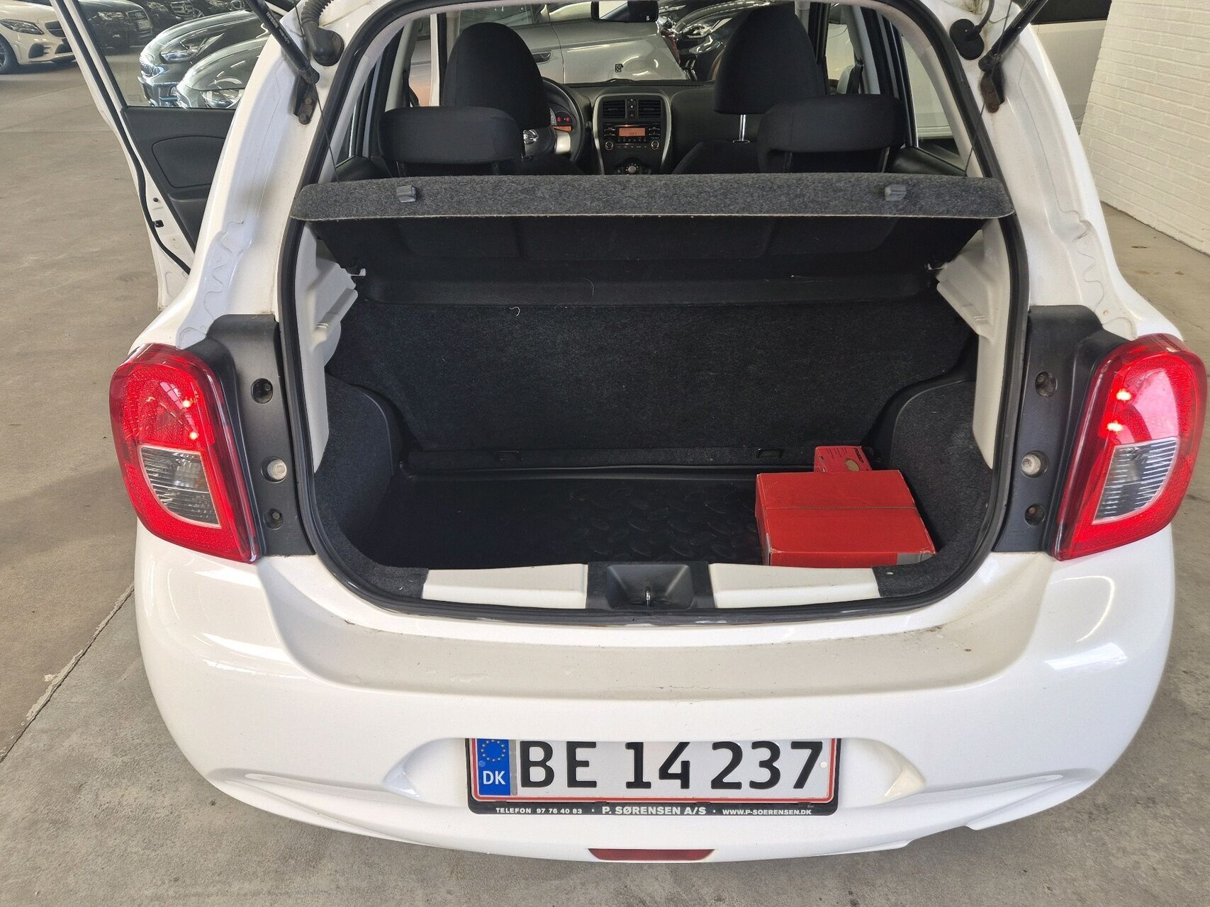 Hvid Nissan Micra fra 2016