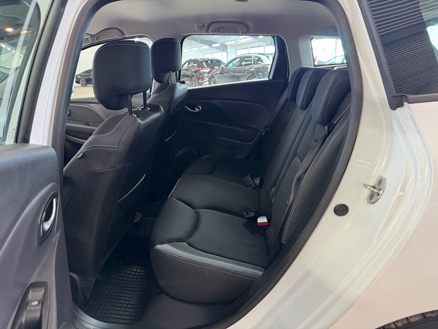 Hvid Renault Clio fra 2019