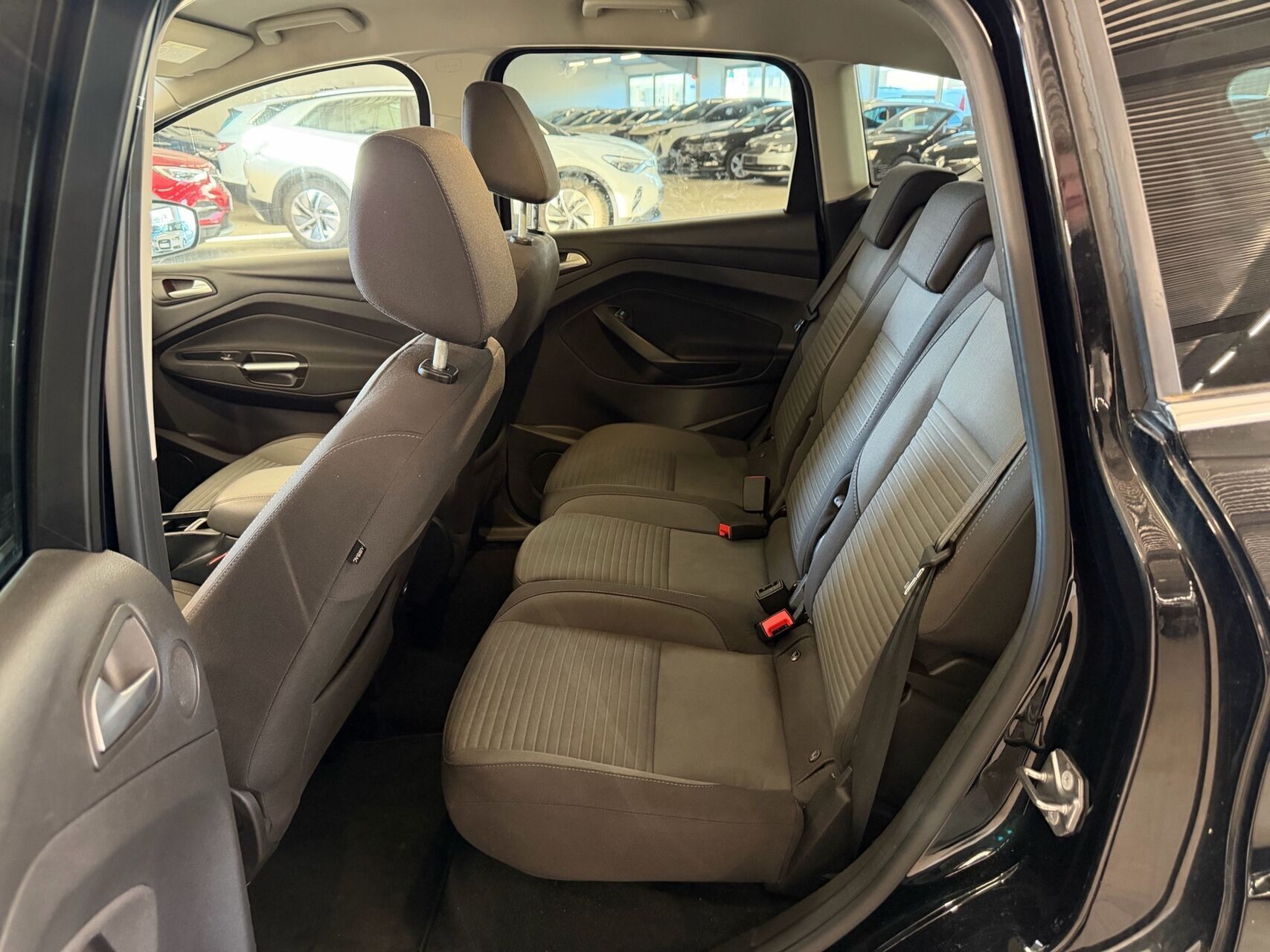 Sort Ford C-MAX fra 2018