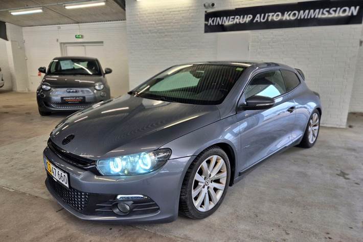 Sort VW Scirocco fra 2010