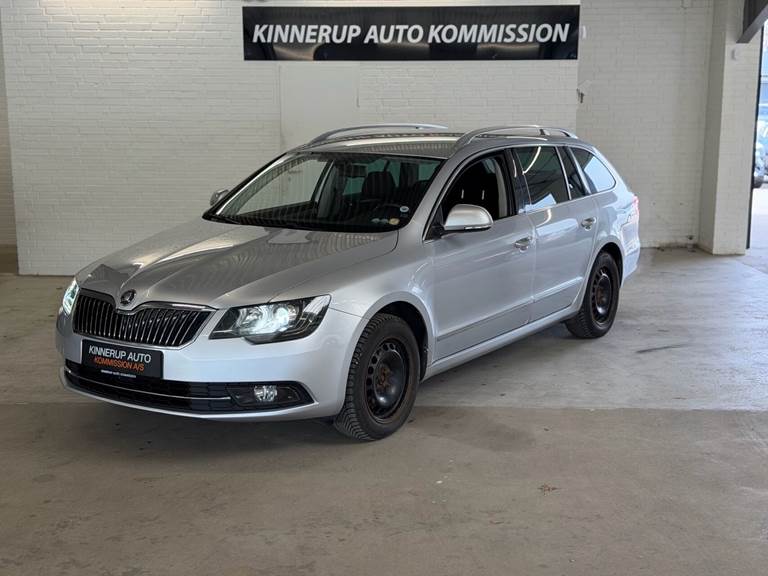 Skoda Superb 2,0 Combi TDI Common Rail DPF Elegance DSG 170HK Stc 6g Aut.