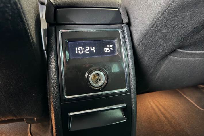 Sølv Skoda Superb fra 2013