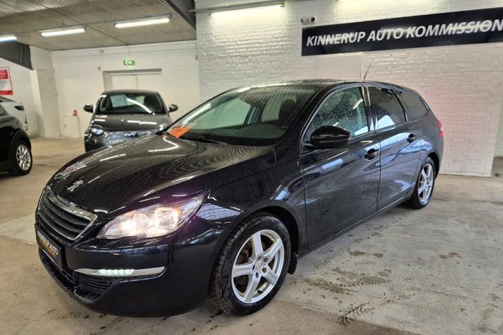 Sort Peugeot 308 fra 2017