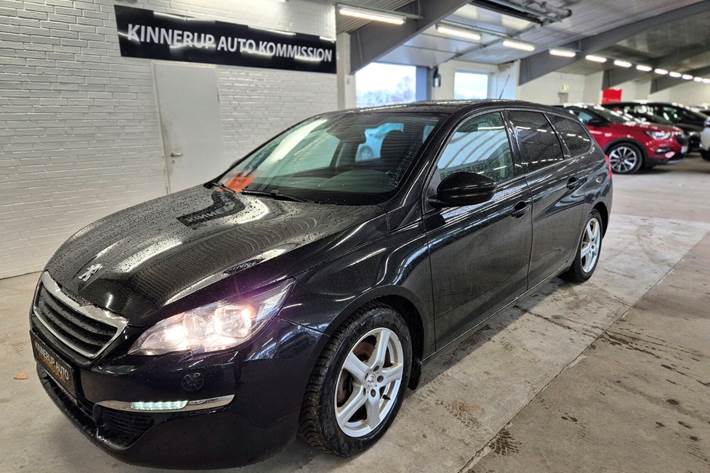 Sort Peugeot 308 fra 2017