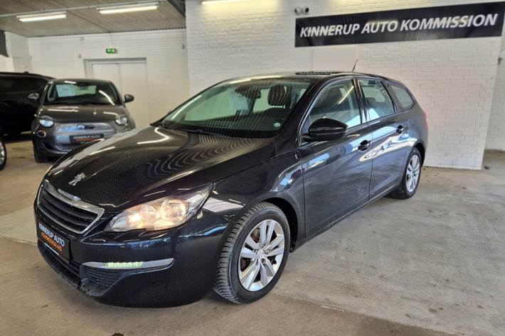 Sort Peugeot 308 fra 2017
