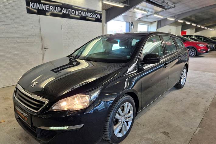 Sort Peugeot 308 fra 2017