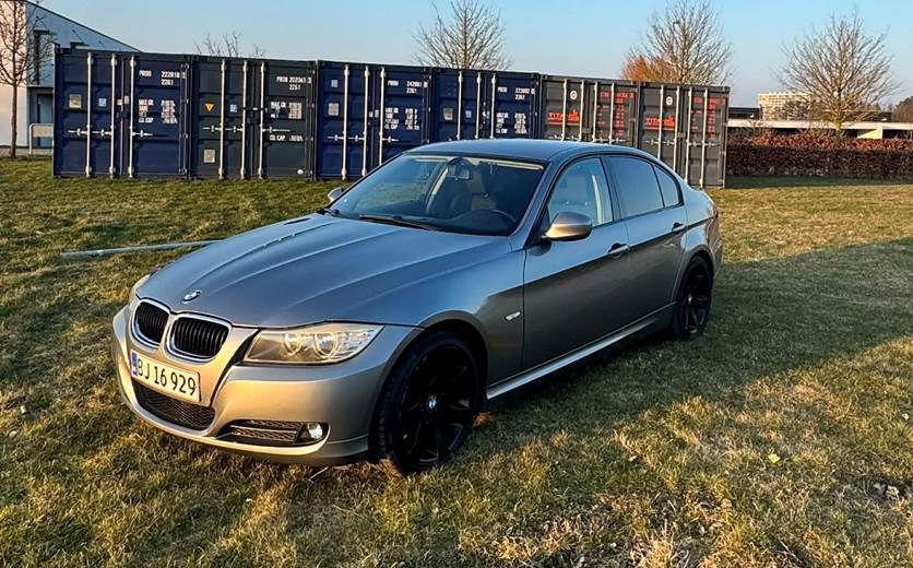BMW 320i 2,0 320I