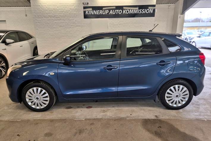 Blå Suzuki Baleno fra 2018