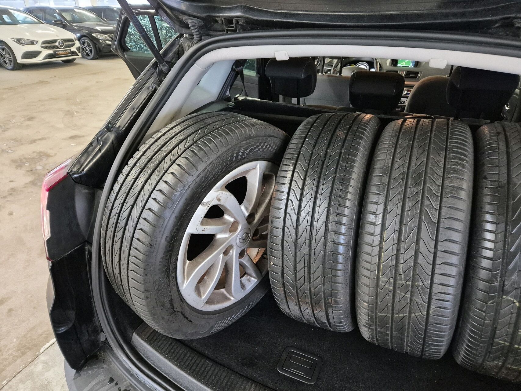 Sort Renault Mégane fra 2015