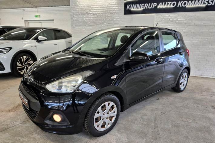 Sort Hyundai i10 fra 2015
