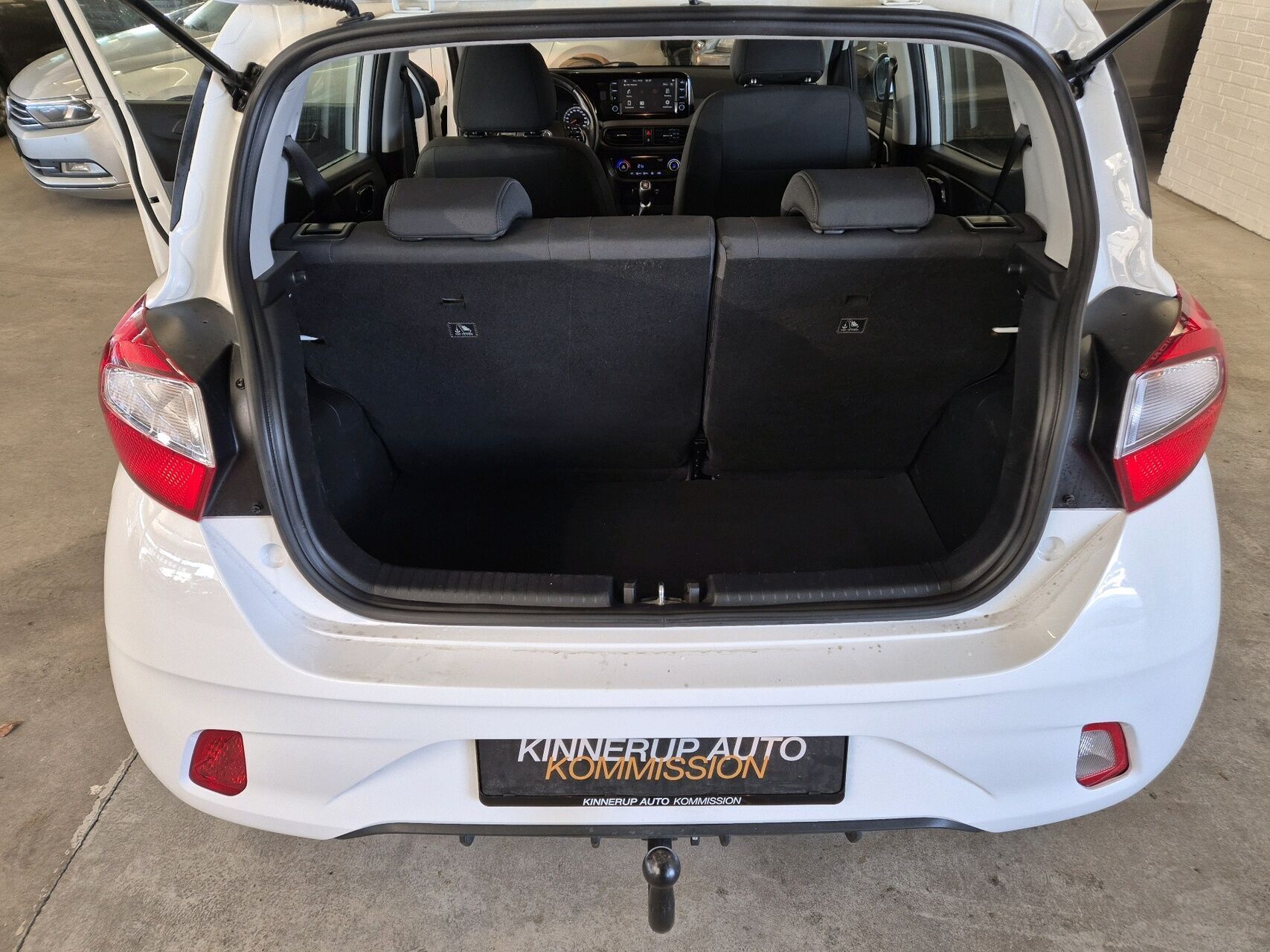 Hvid Hyundai i10 fra 2021