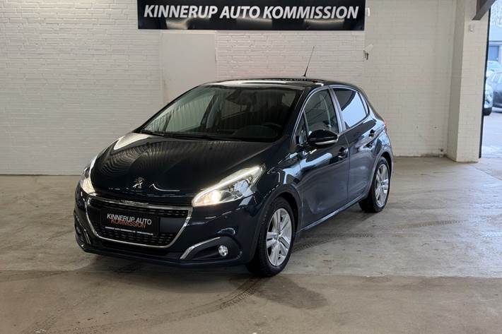 Sort Peugeot 208 fra 2018