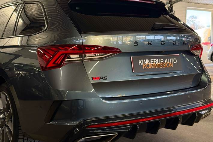 Sort Skoda Octavia fra 2021