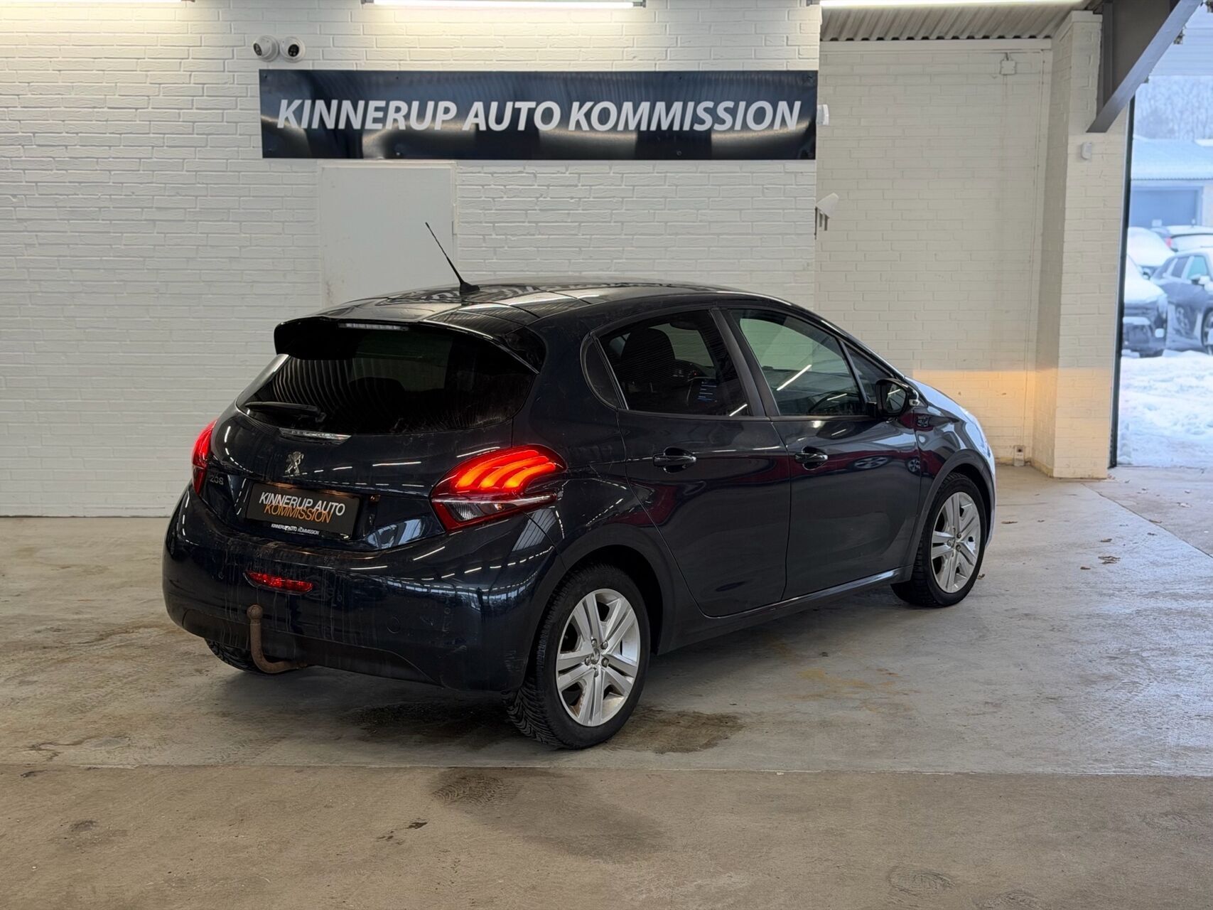 Peugeot 208 1,5 BlueHDi Signature+ 100HK 5d