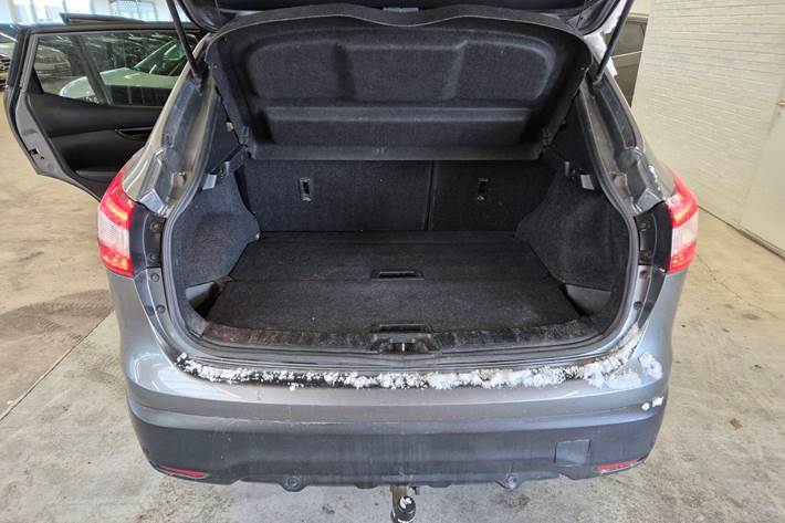 Sort Nissan Qashqai fra 2017