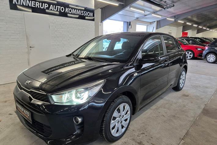 Sort Kia Rio fra 2017
