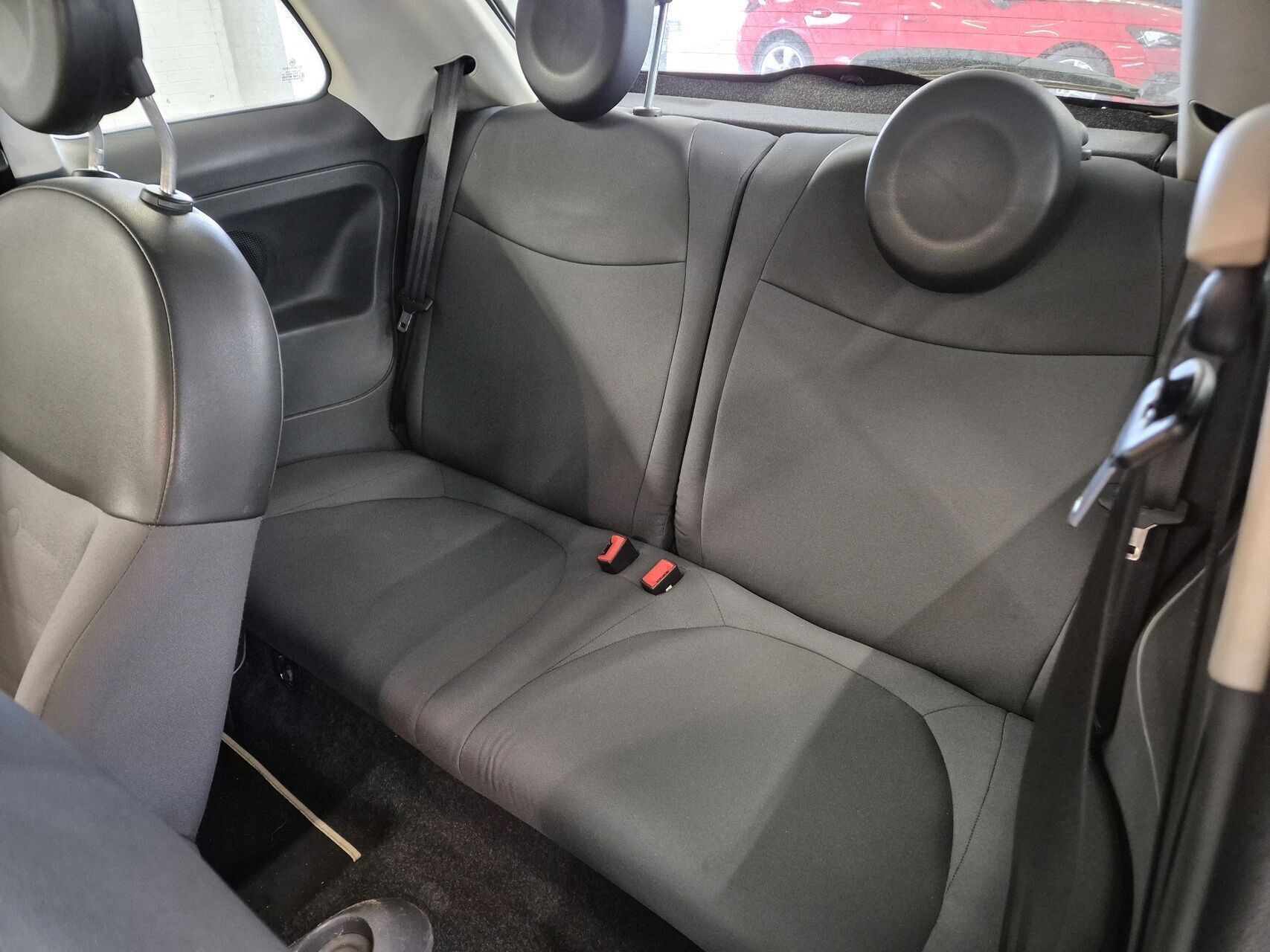 Hvid Fiat 500 fra 2012