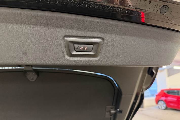 Sort BMW i4 fra 2023