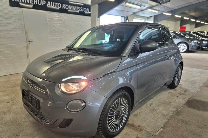 Sølv Fiat 500e fra 2021