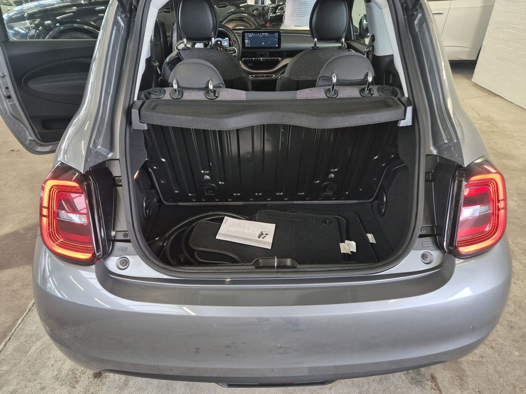 Sølv Fiat 500e fra 2021