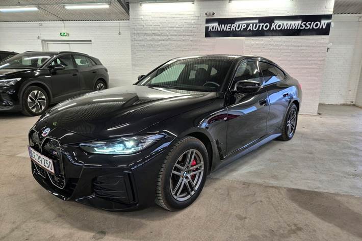 Sort BMW i4 fra 2023