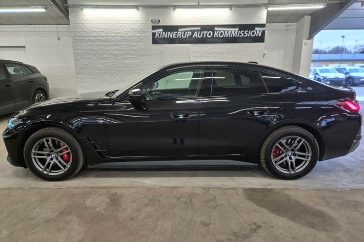 Sort BMW i4 fra 2023