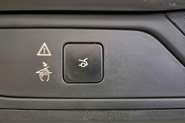 Sort Citroën Grand C4 SpaceTourer fra 2020