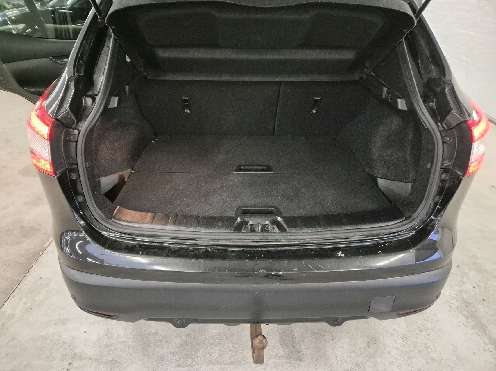 Sort Nissan Qashqai fra 2017