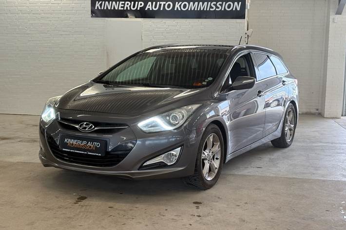 Grå Hyundai i40 fra 2011